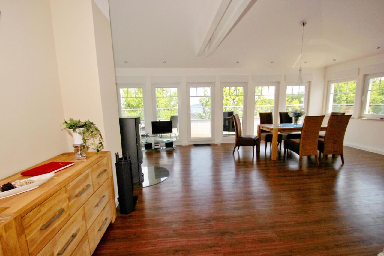 Hafennahe Penthousewohnung Mit Meerblick - Hafenresidenz Lauterbach Fewo 2-7 Exterior foto